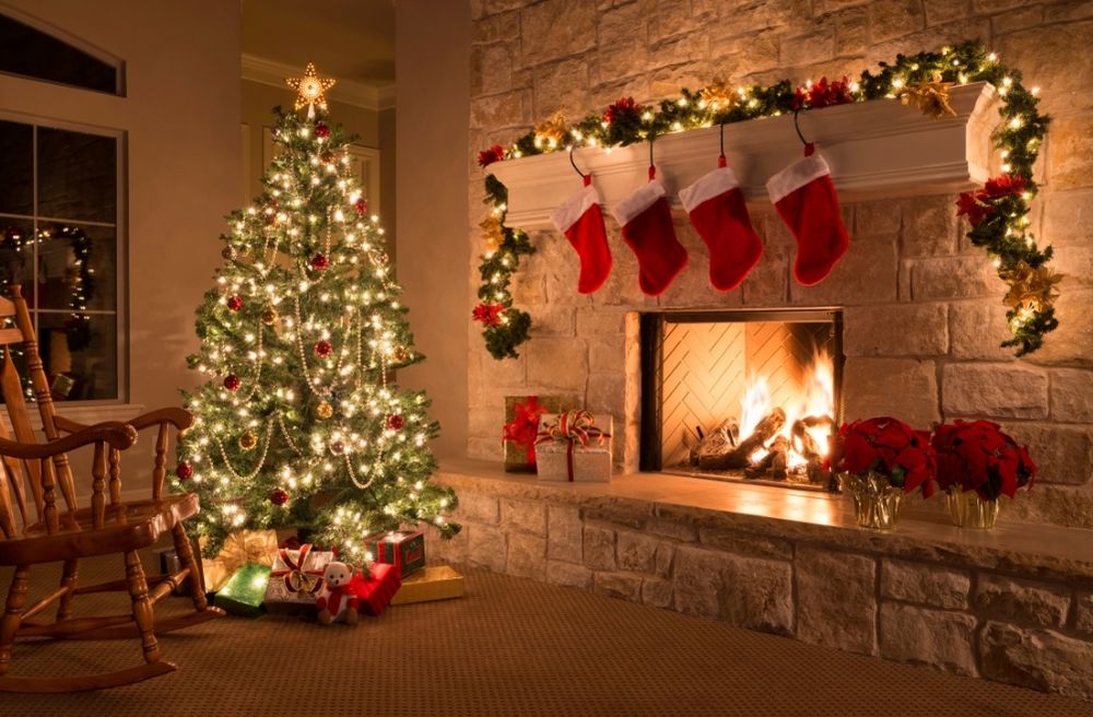 Christmas fireplace decor