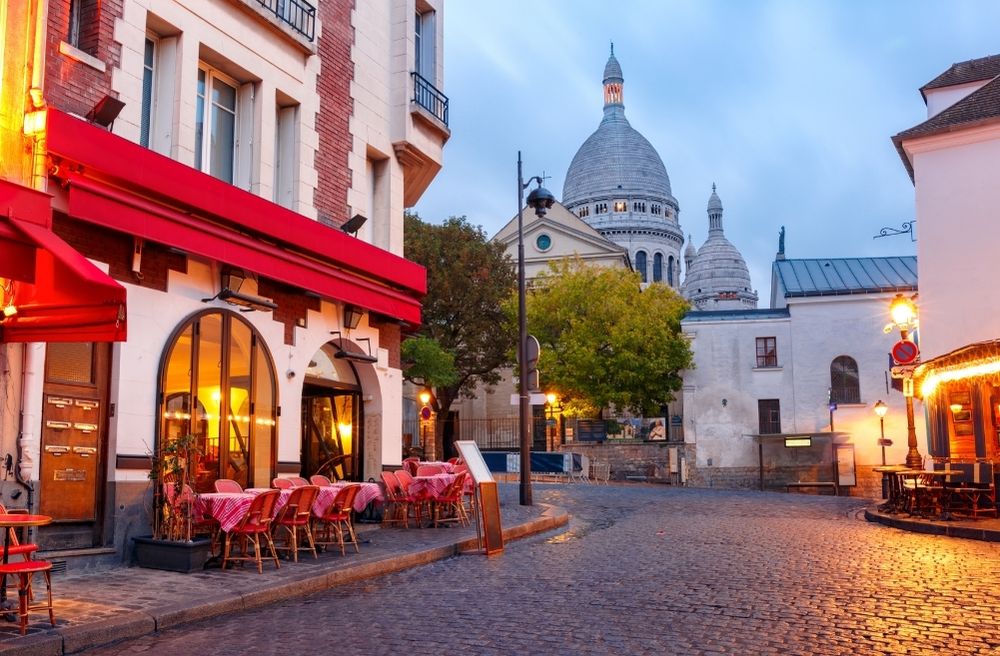 Montmartre café dinner