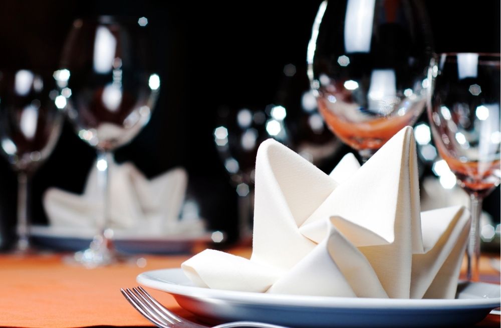 large linen napkins table