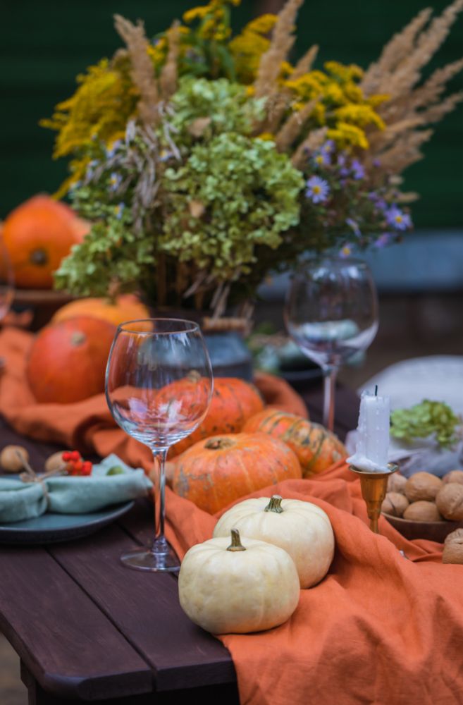 themed dinner party table with decorations