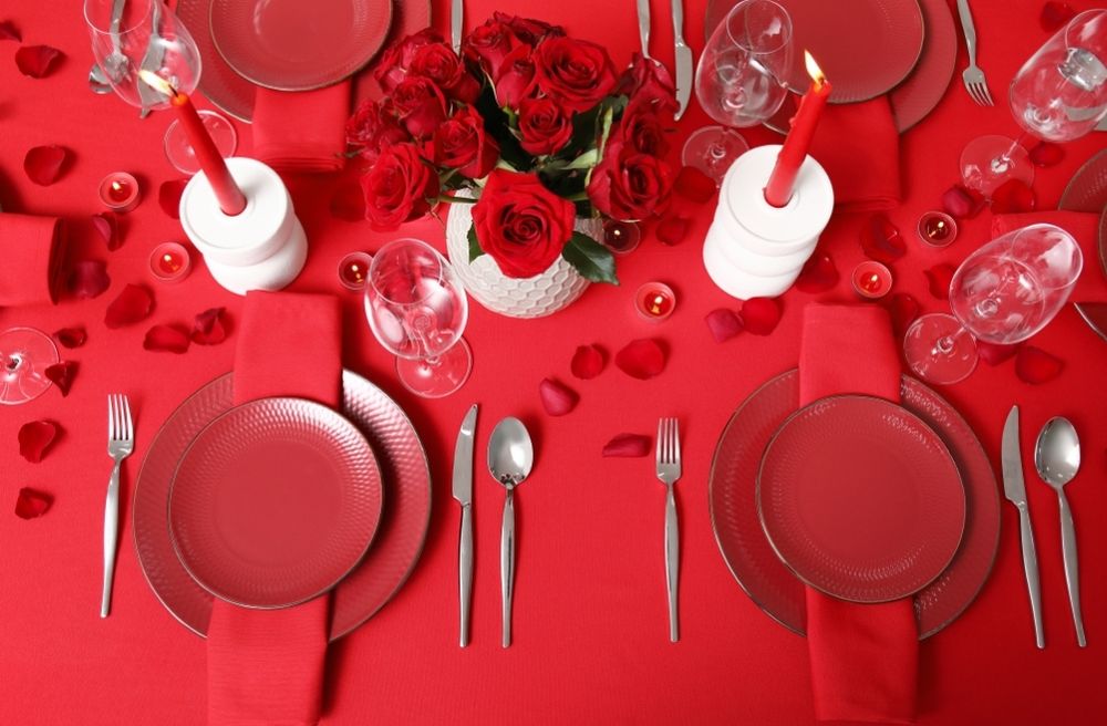 Valentine color palette decor