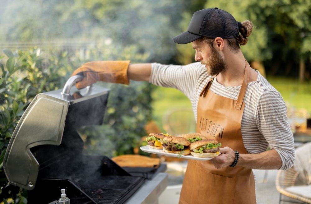 Backyard burger bar