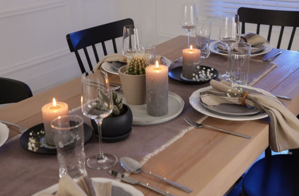 Things Great Hosts Do Before Guests Arrive
