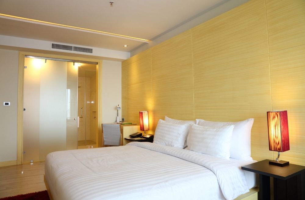 boutique hotel bed styling