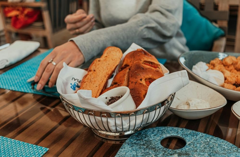 brunch bread basket