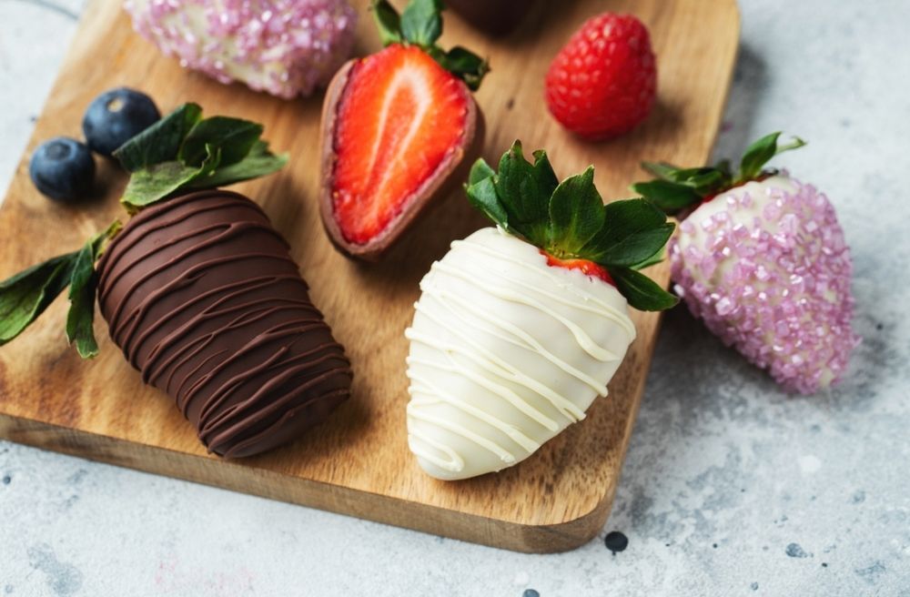 chocolate covered strawberries elegant