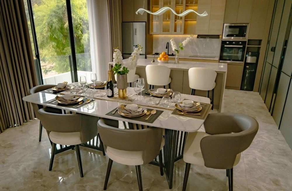 comfortable minimalist dining table