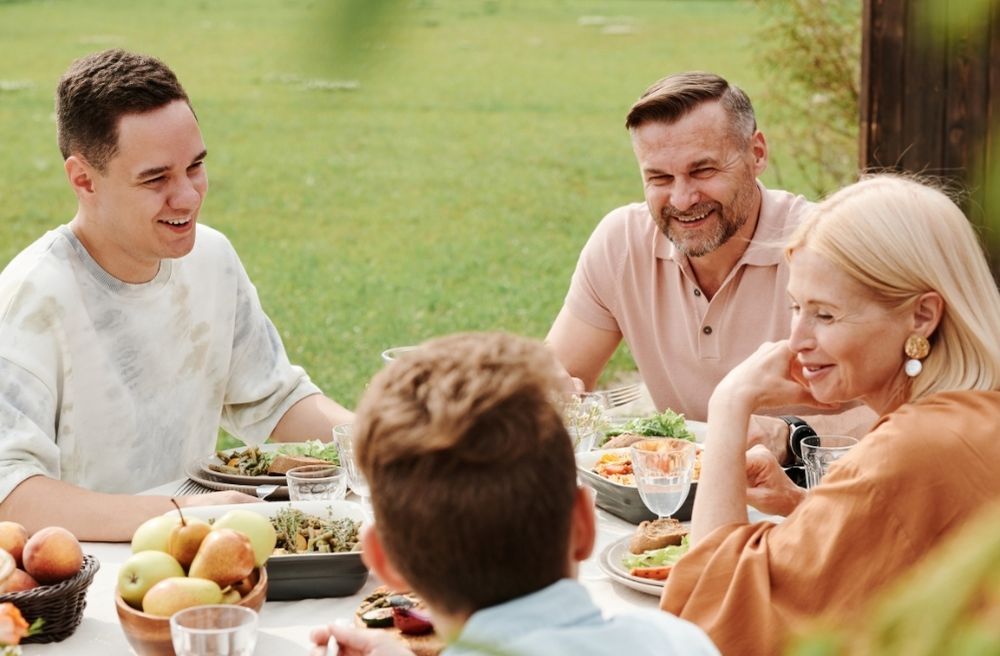 dinner conversation with friends