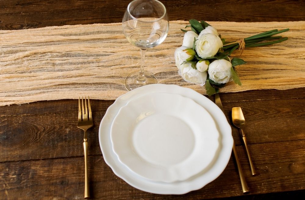 linen gauze runner