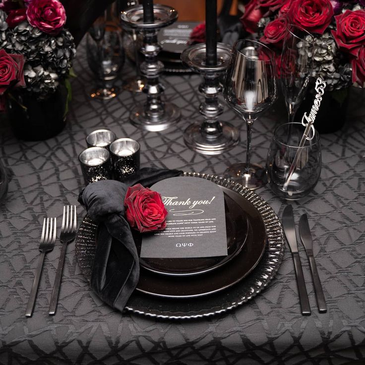 matte glossy table setting