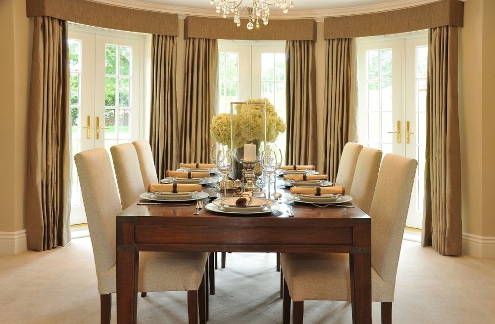 modern minimalist dining