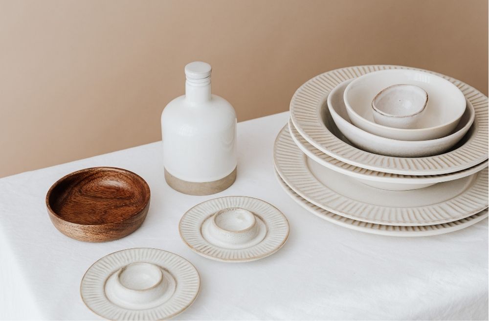 neutral ceramic dinnerware