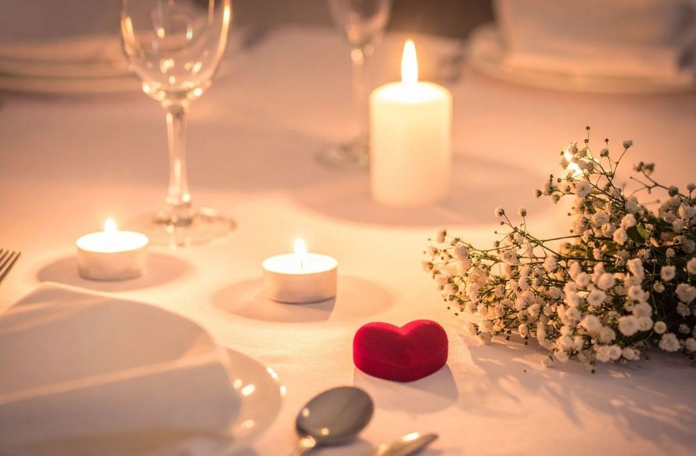 romantic candlelight dinner table
