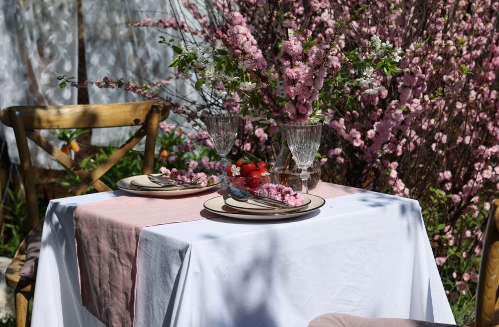 spring floral table setting