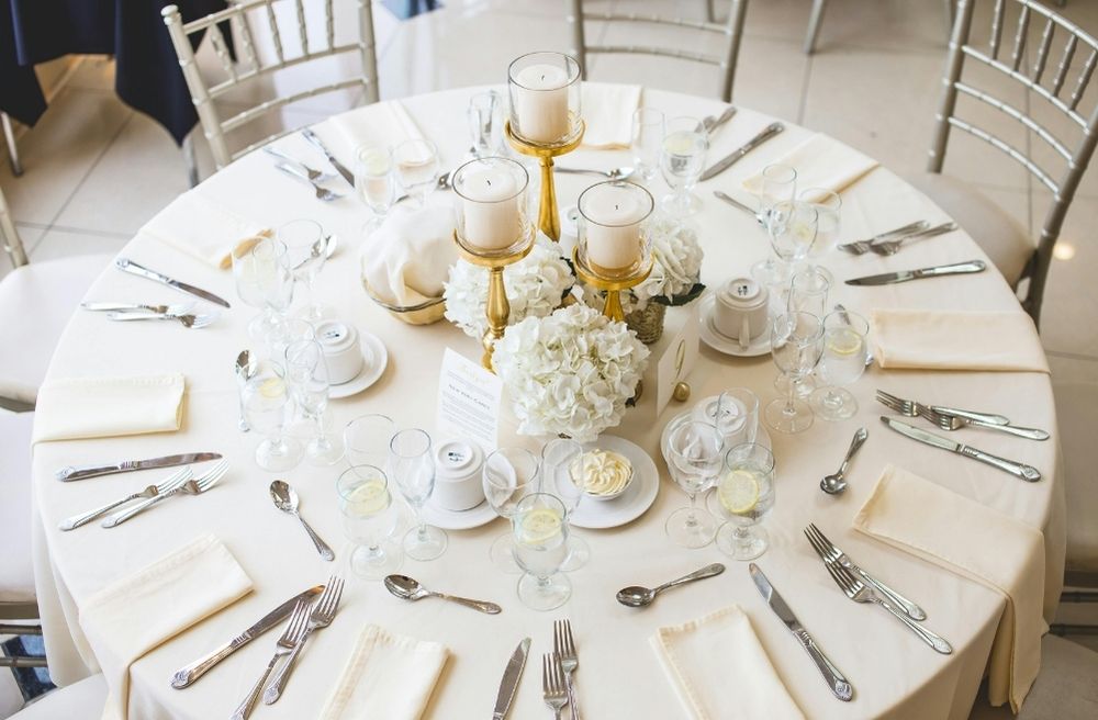 symmetrical dining table decor