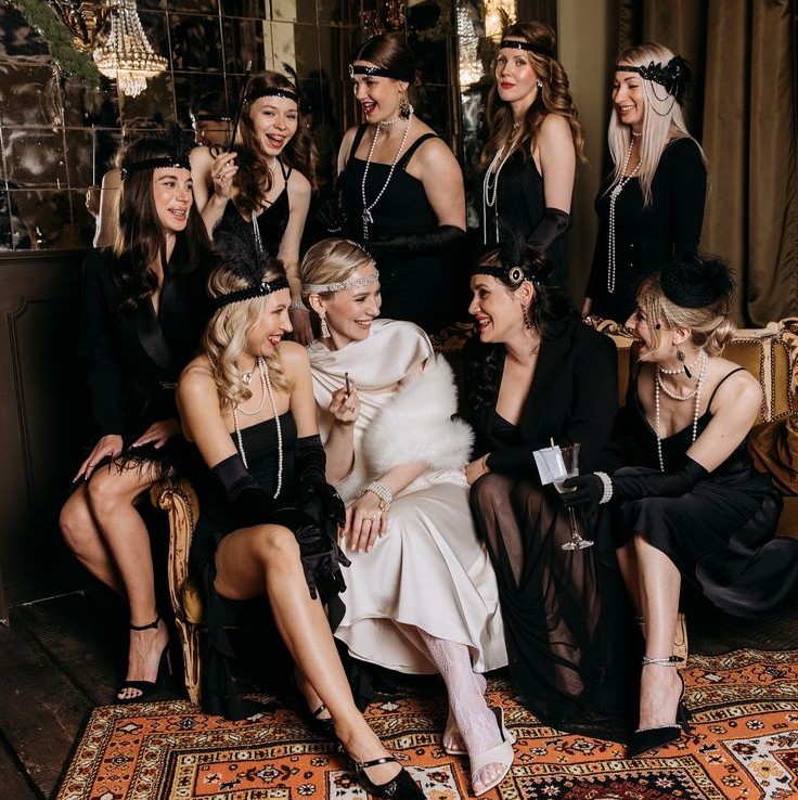 Old Hollywood glamour fashion