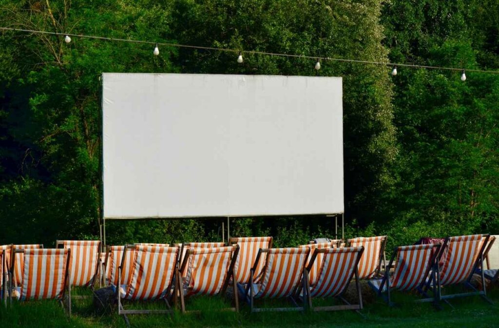 Outdoor Movie Night Hosting Ideas
