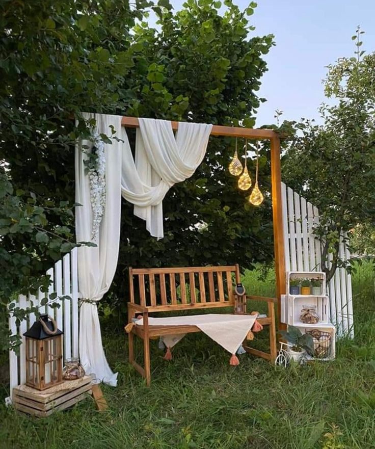 Backyard Picnic Party Ideas