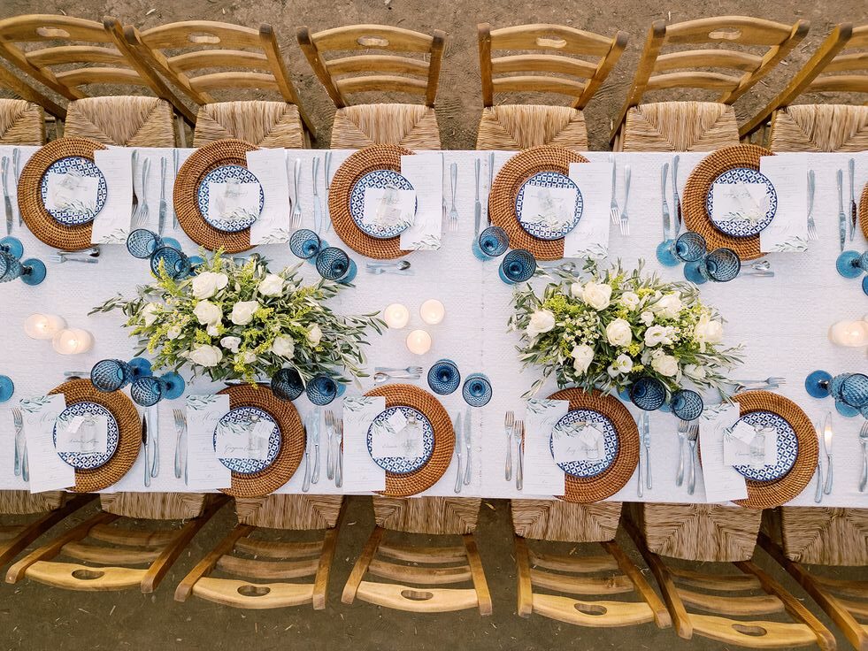blue white Mediterranean table setting