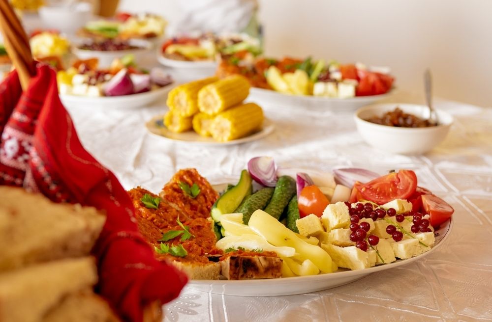 Sunday Brunch Hosting Guide