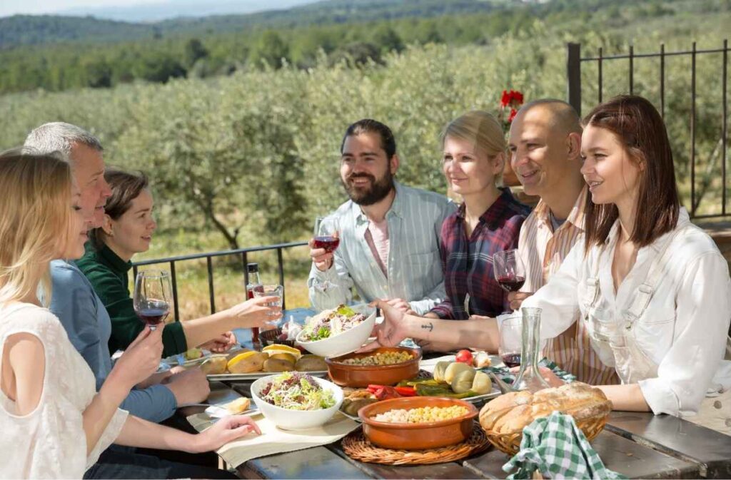 farmhouse outdoor dinner table