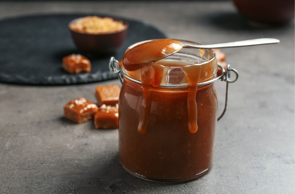 homemade caramel sauce gift jar