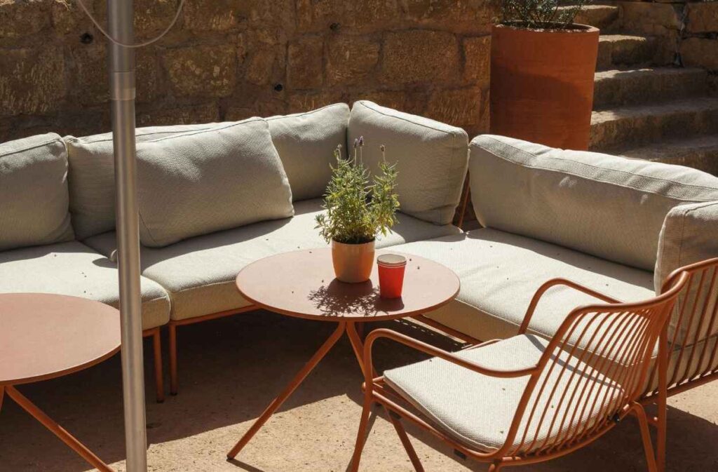 patio conversation seating