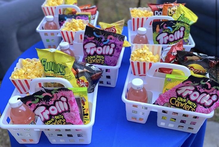 Outdoor Movie Night Hosting Ideas