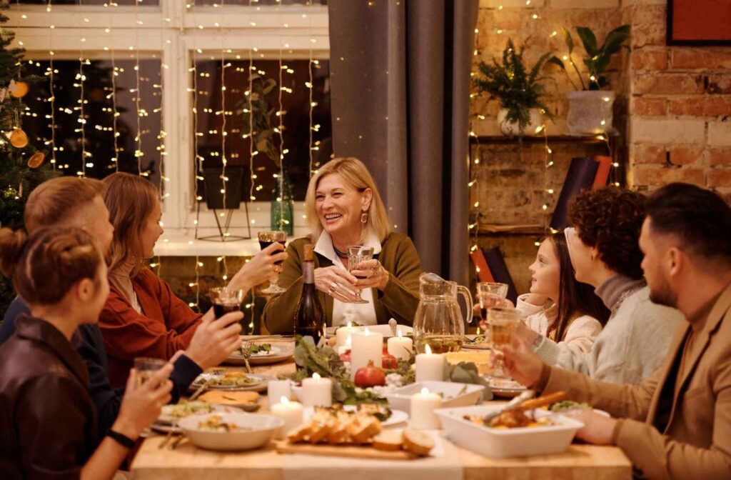 phone free dinner party
