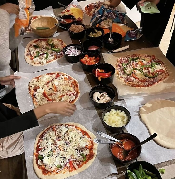 pizza making party