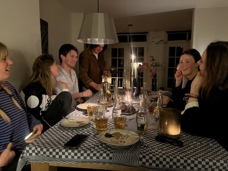 How Long Should Guests Stay?