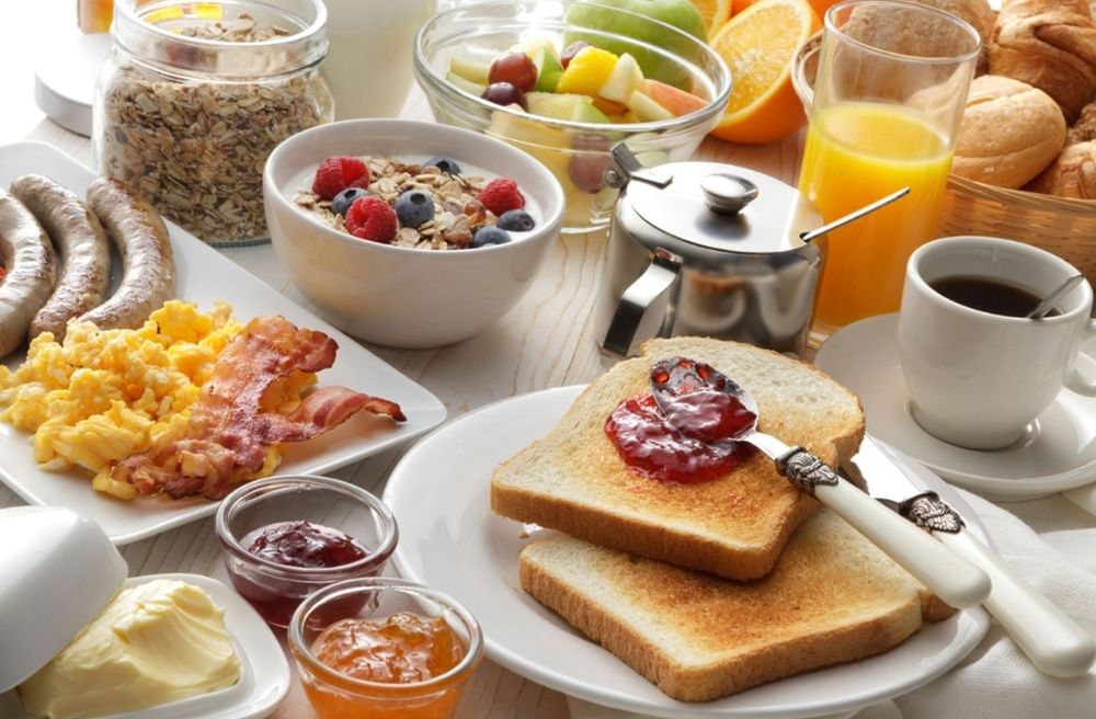 simple breakfast buffet
