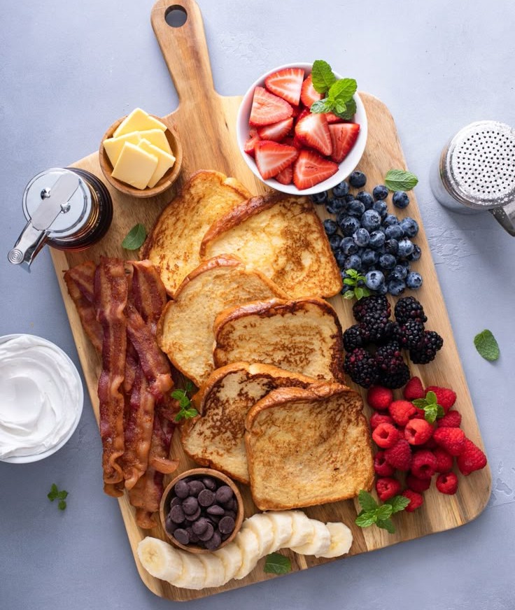 French breakfast board