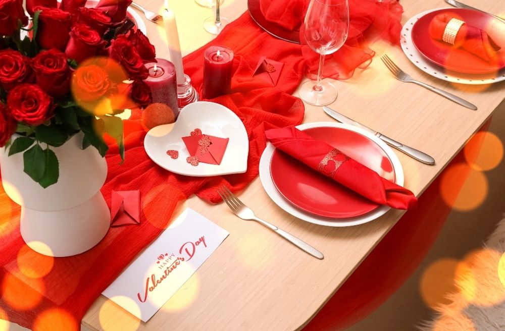 Valentine dinner table
