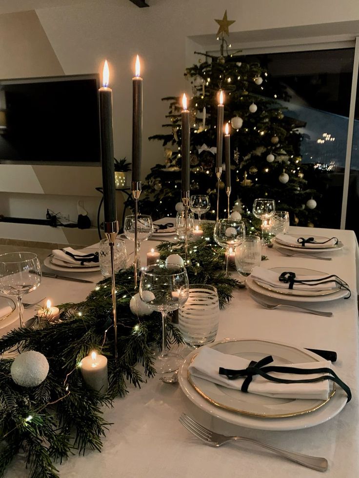 black white winter table