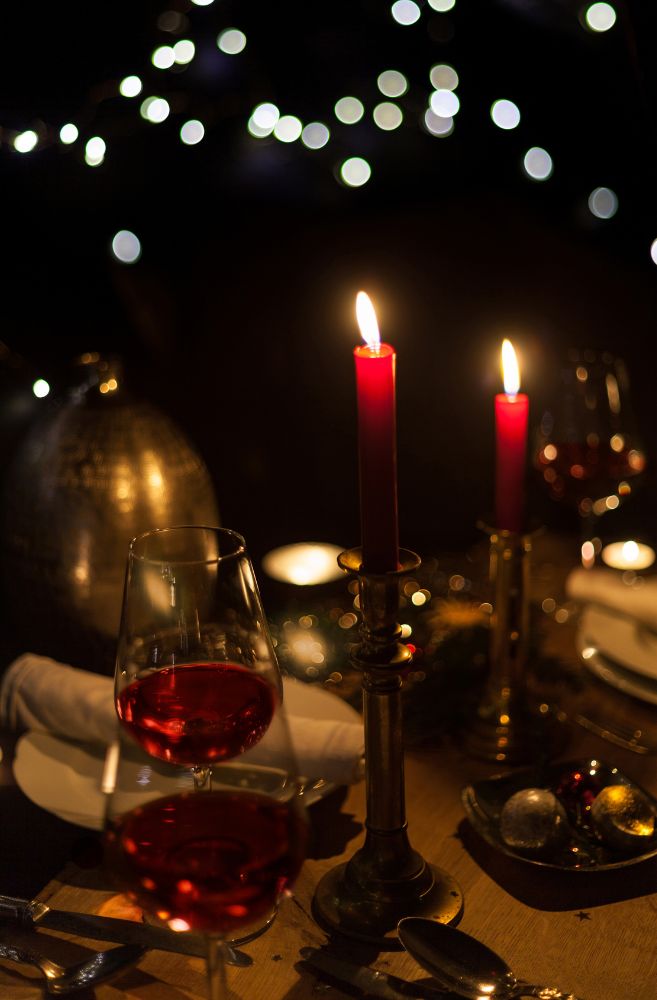 cozy dinner party table
