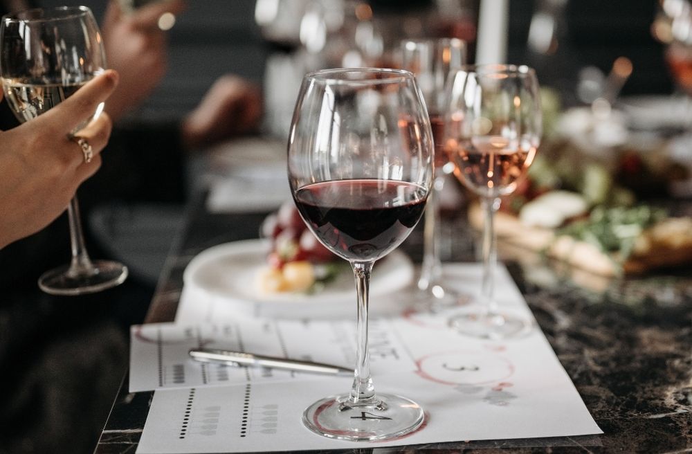 dinner party drinks table