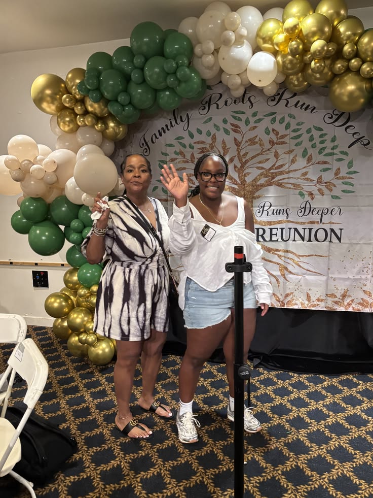 Family Reunion Hosting Guide