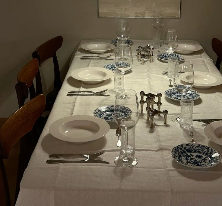 glassware tablescape