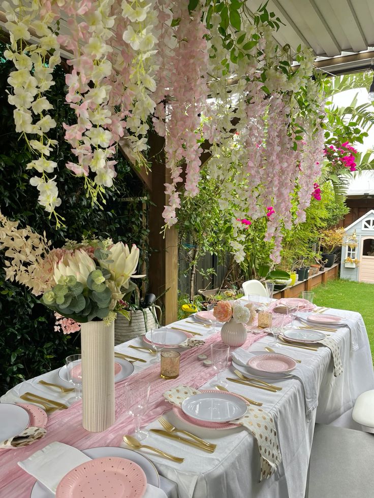 Outdoor Party Decorations