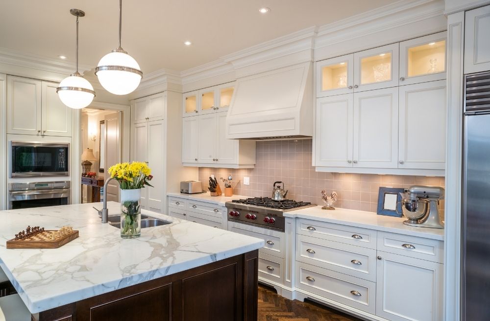 how to host a gathering in a new home