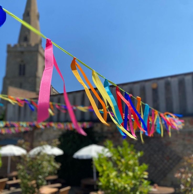 Outdoor Party Decorations