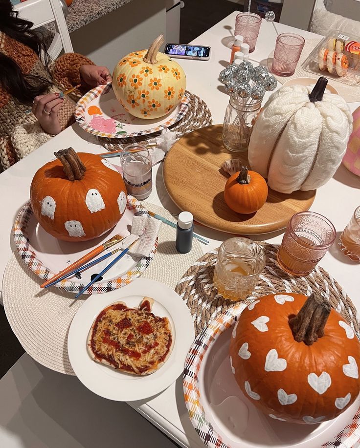 pumpkin decorating party