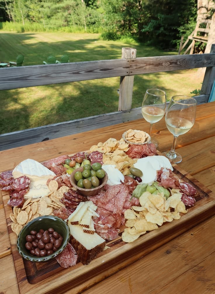 rustic farmhouse charcuterie board