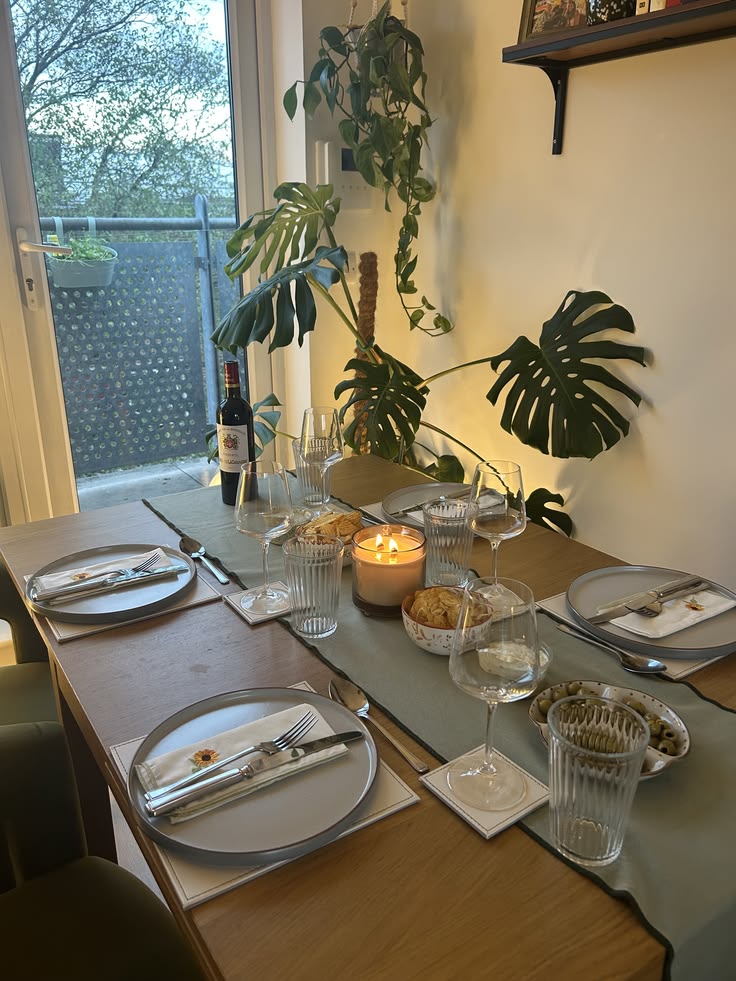 how to host a gathering in a new home