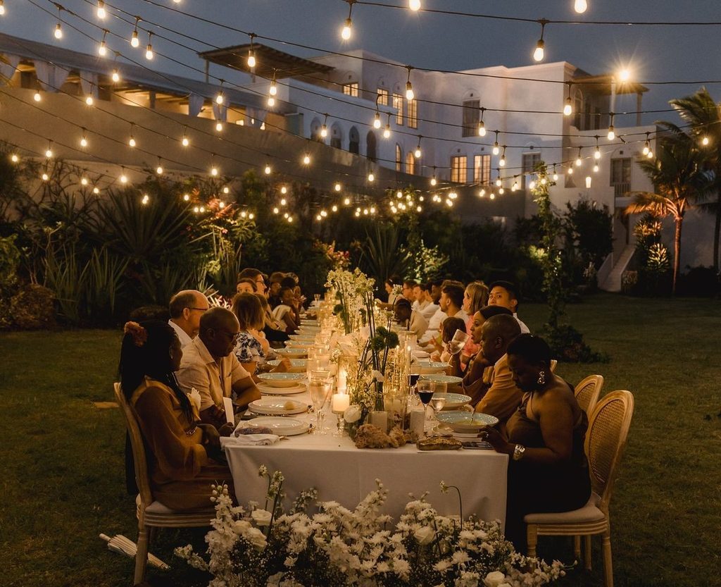 string lights outdoor dinner