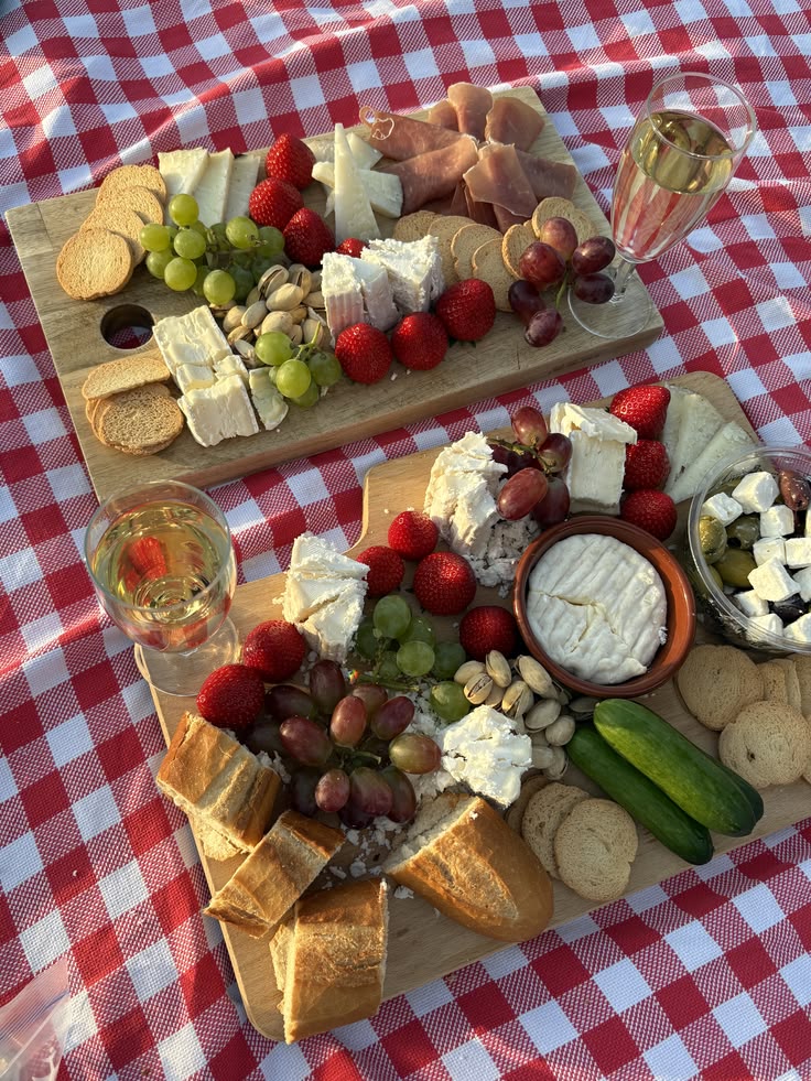summer picnic charcuterie