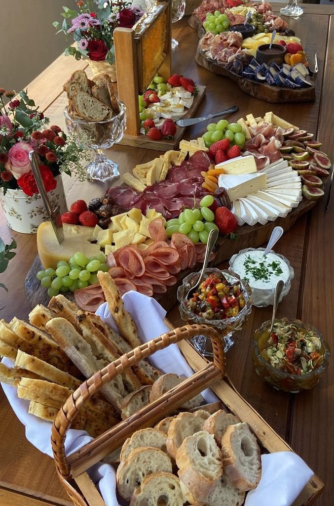 how to arrange an appetizer table